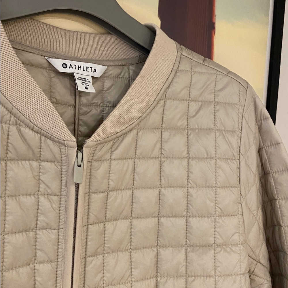 ATHLETA - Picture 7 of 7